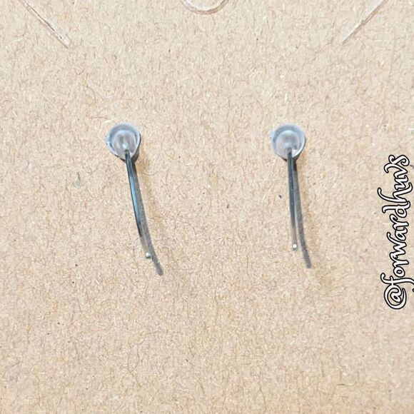 Bundle Sale 3 for $15 | Old Fashioned Style Silver-Tone Key Dangle Earrings - Picture 5 of 8